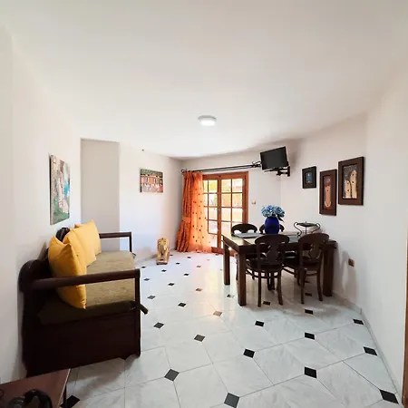 Eleni Seaside Апартаменты Платаньяс