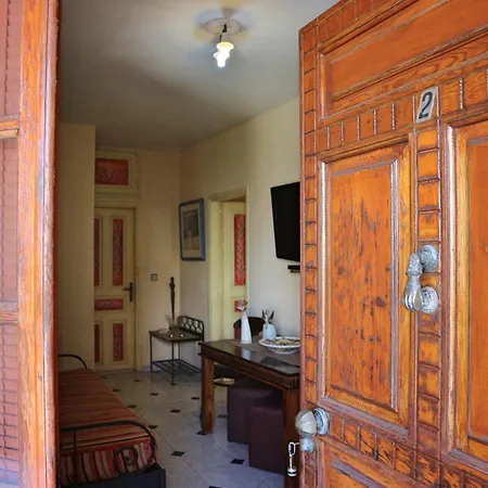 Eleni Seaside Apartment Platanias (Crete)