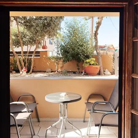 Eleni Seaside Apartment Platanias (Crete)