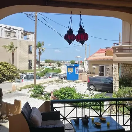 Eleni Seaside Apartment Platanias (Crete)